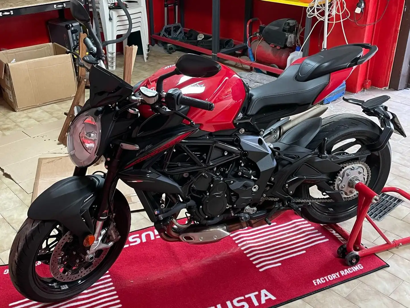 MV Agusta Brutale 800 rosso 75° anniversario Rouge - 2