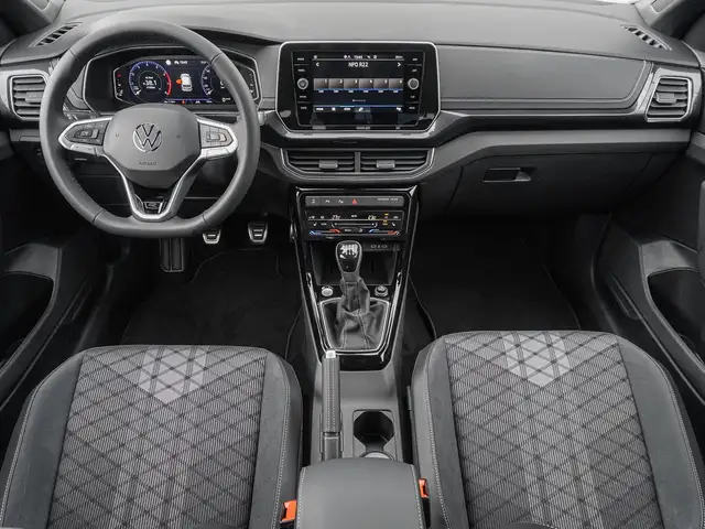 Volkswagen T-Cross view 9