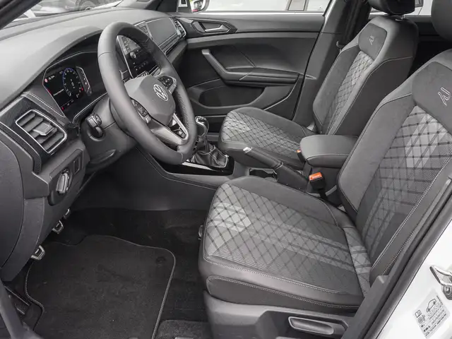 Volkswagen T-Cross view 14