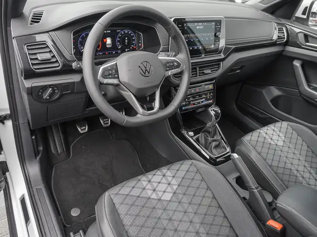 Volkswagen T-Cross view 8