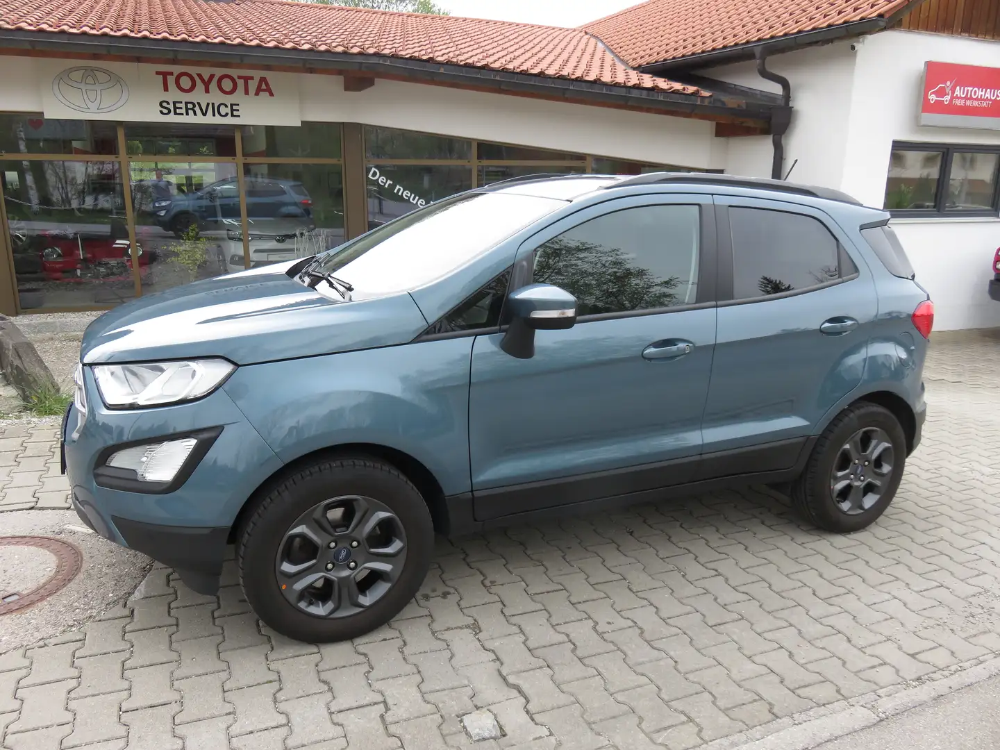 Ford EcoSport Cool&Connect +WinterPaket Blau - 1