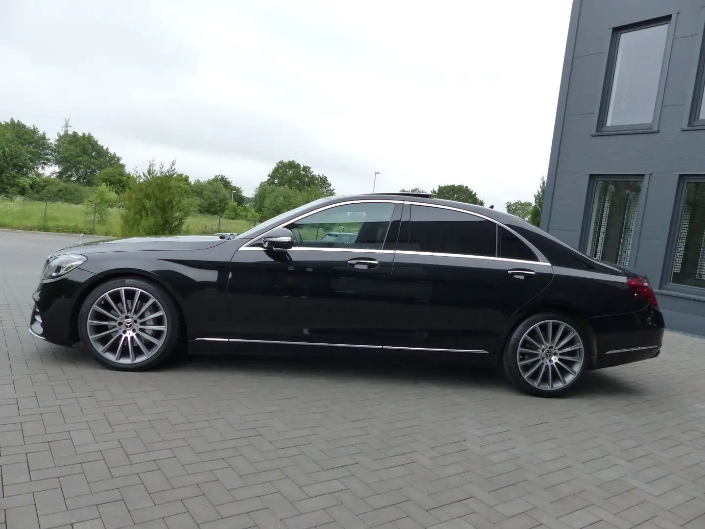 Mercedes-Benz S 350 S 350 d 4MATIC Aut. Černá - 1