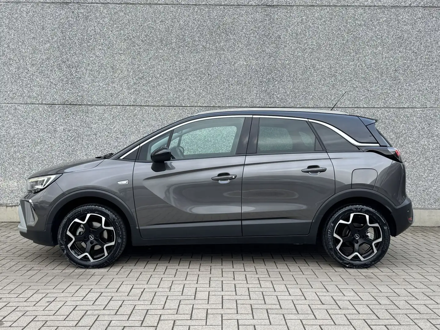 Opel Crossland 1.2T 110PK ULTIMATE GPS/CAMERA/PARKPILOT/KEYLESS Grijs - 2