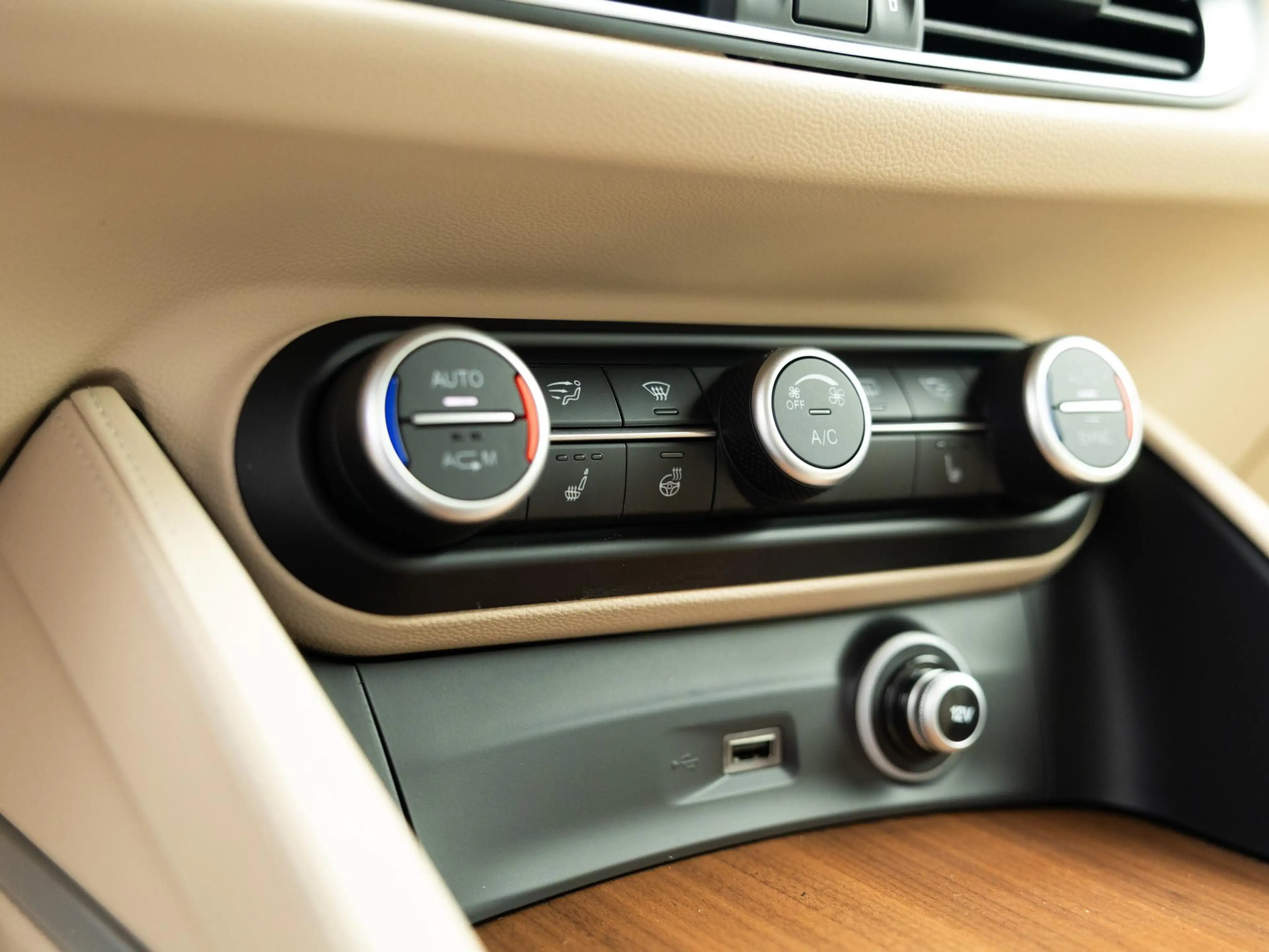 Alfa Romeo Stelvio 2.0 T Q4 Luxury|1e Eig|Carplay|Camera|Keyless — photo 24