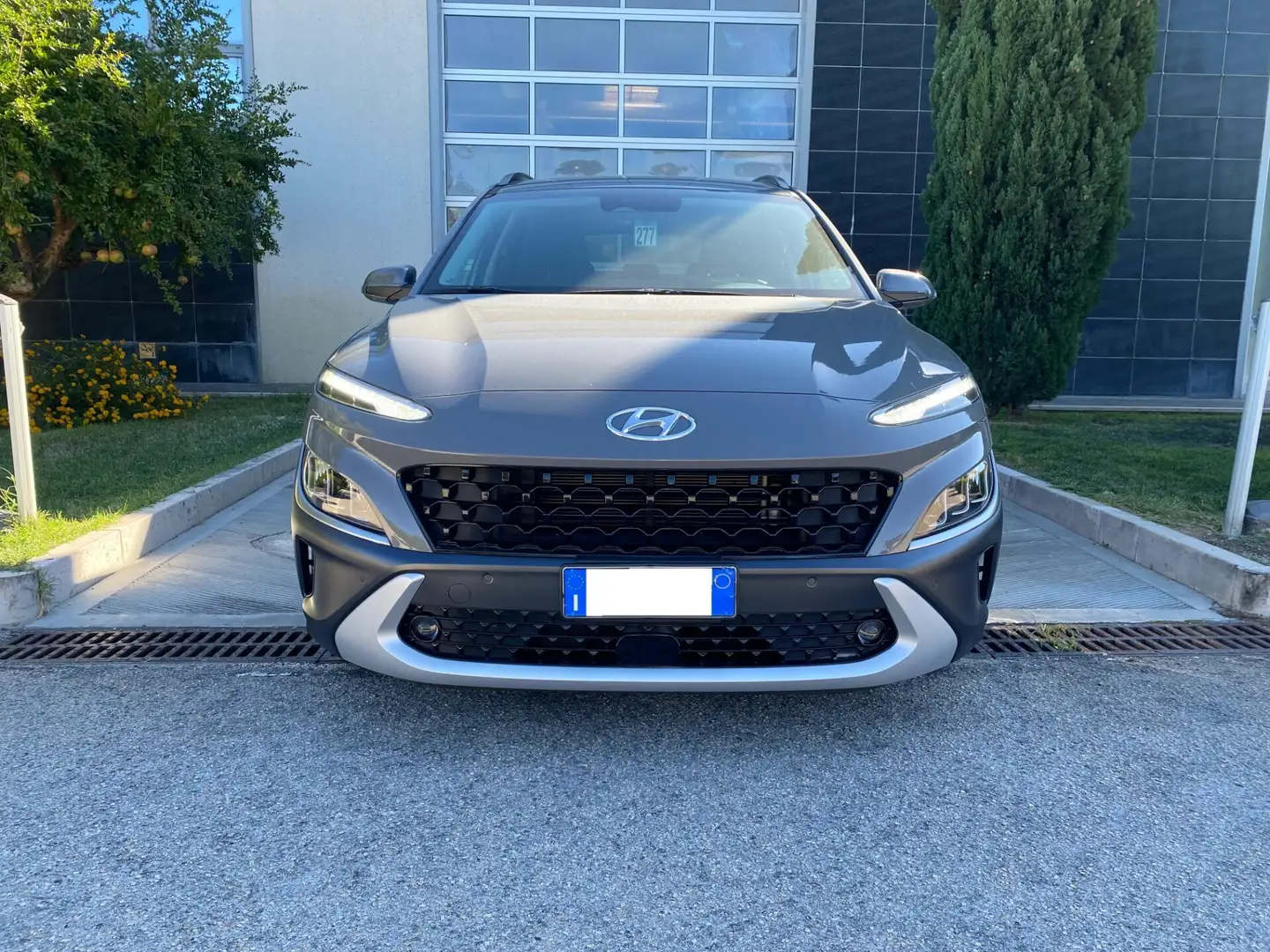 Hyundai KONA Kona 1.6 CRDI Hybrid 48V DCT XLine Grigio - 2