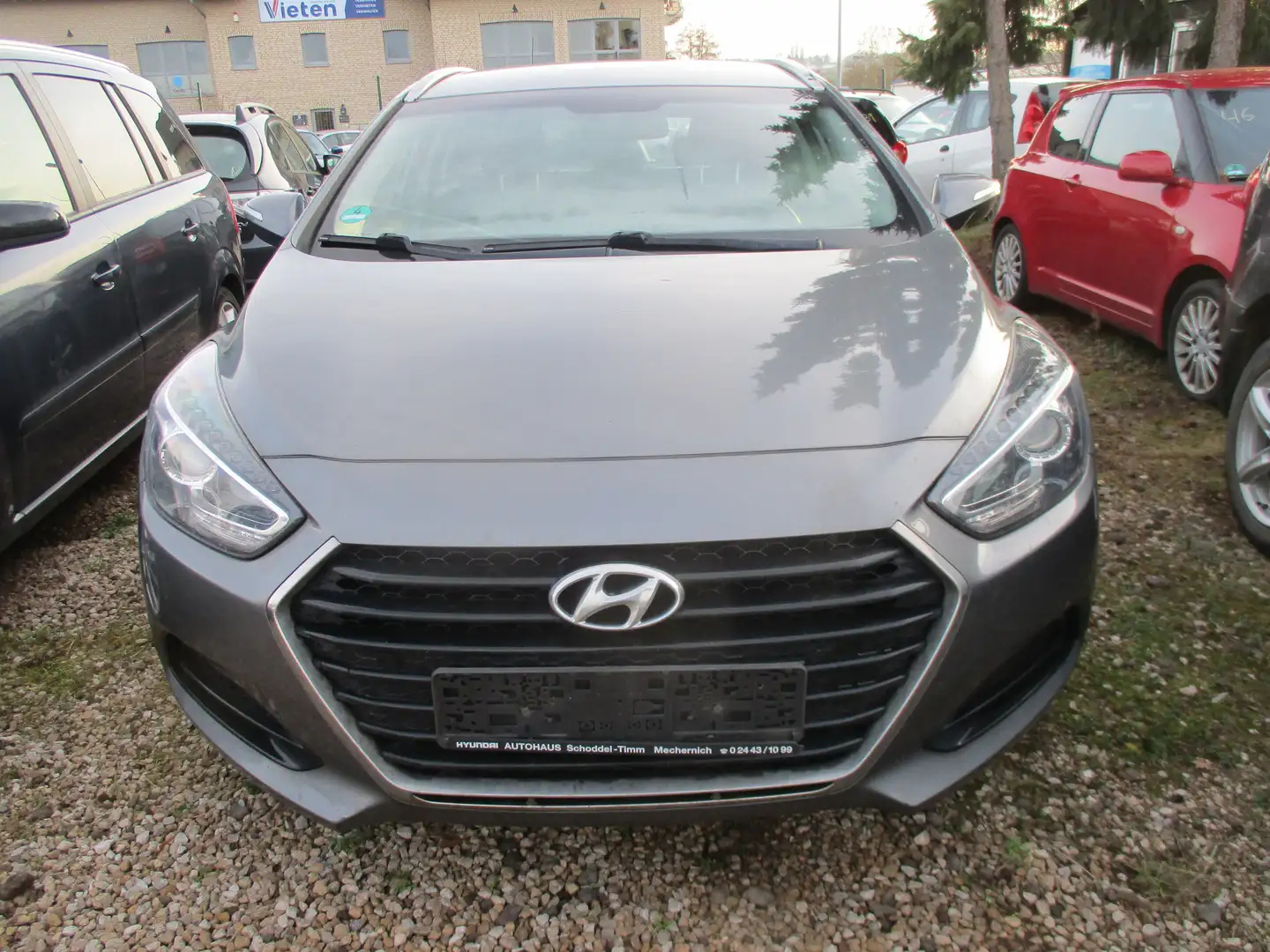 Hyundai i40 blue Classic Grau - 2