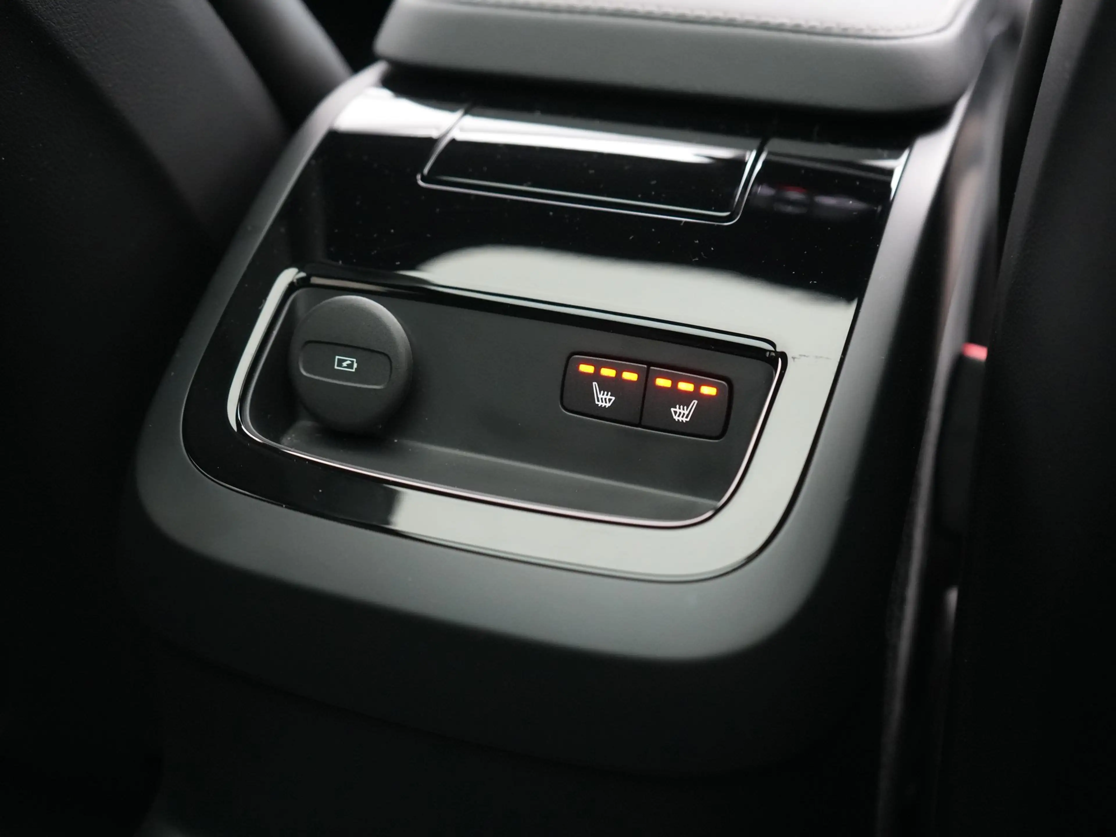 Volvo V60 T6 AWD Plus Dark Long Range PHEV 350pk Dealer O.H. — photo 20