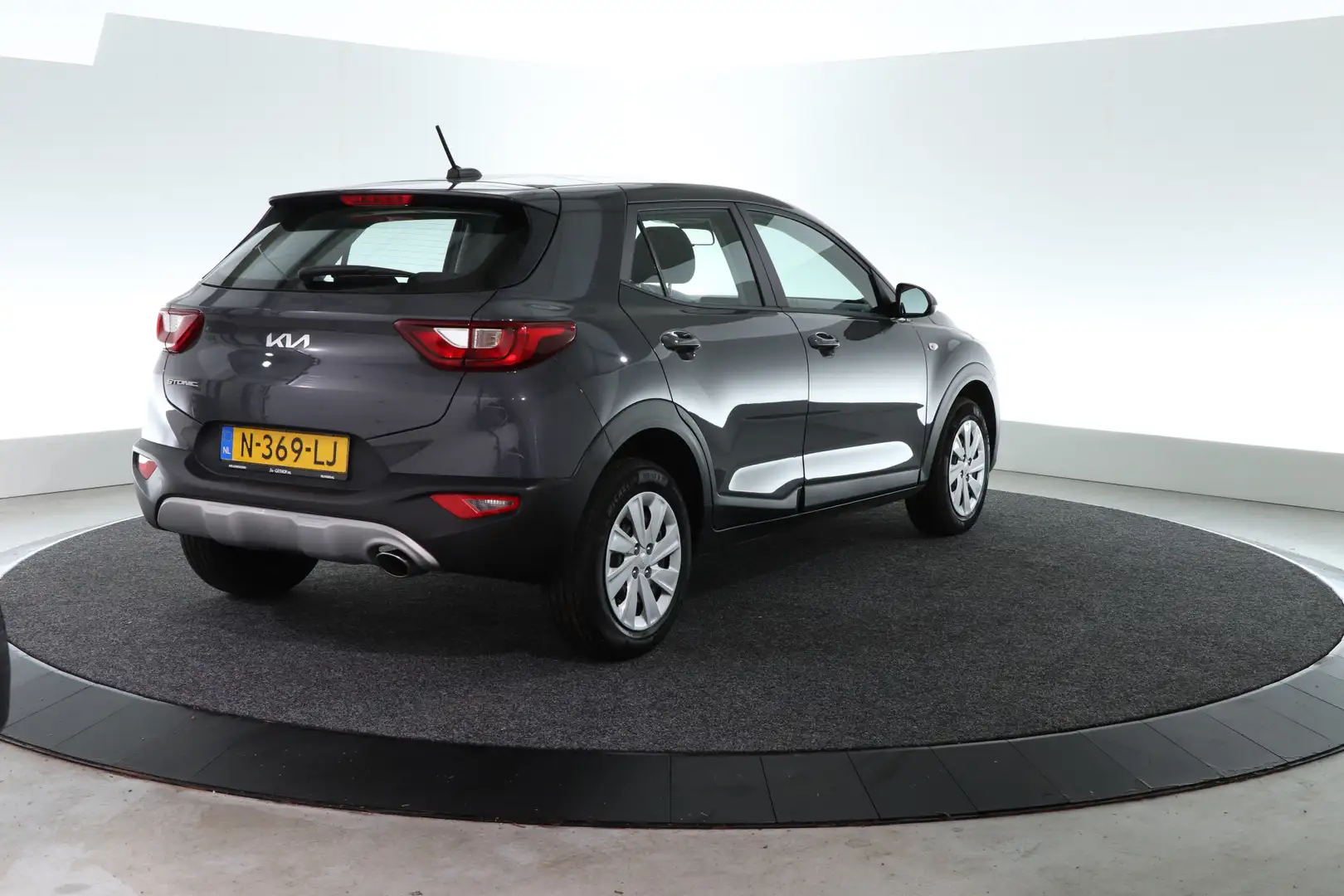 Kia Stonic 1.0 T-GDi MHEV ComfortLine | AIRCO | CARPLAY | Gris - 2