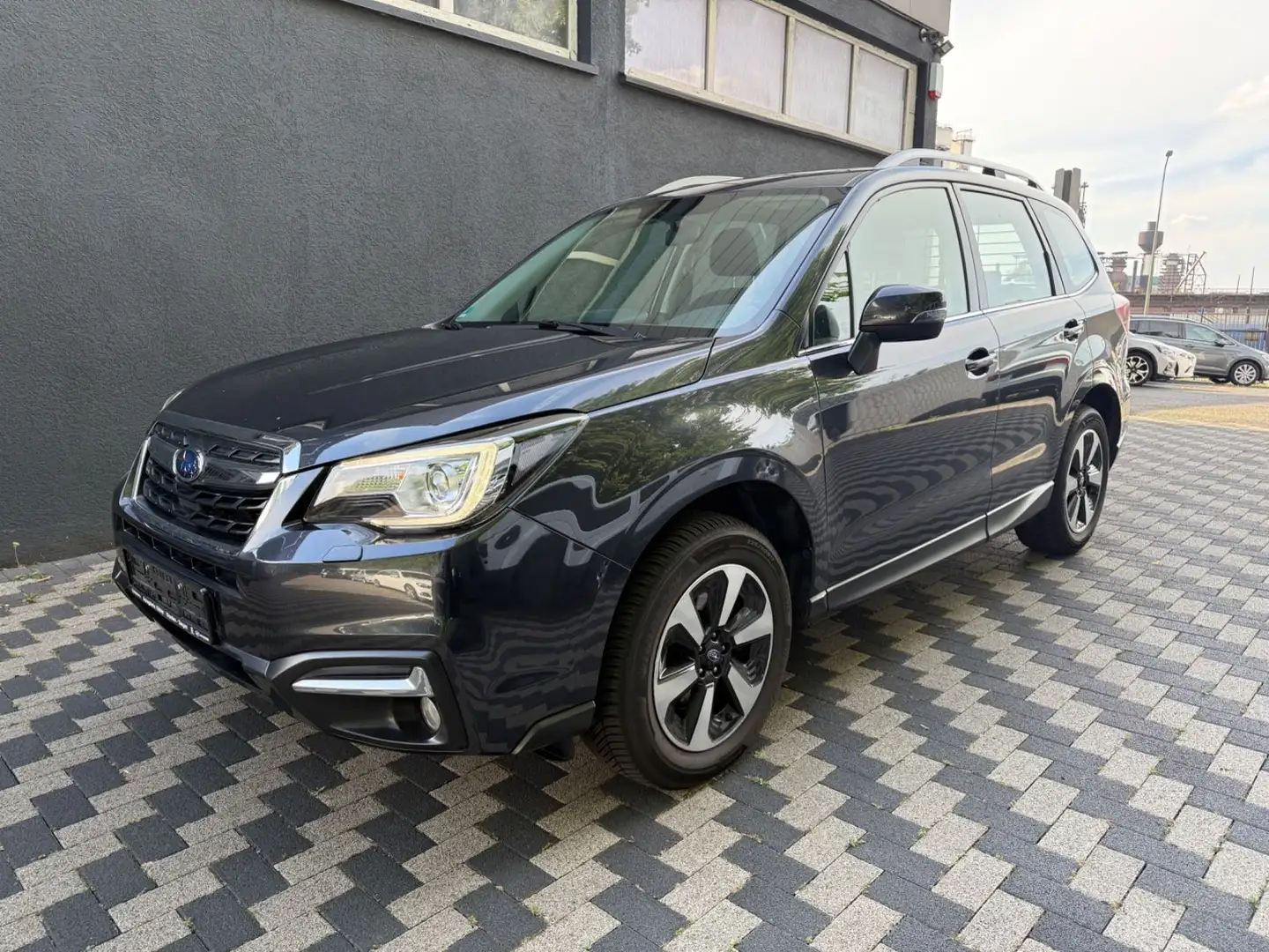 Subaru Forester Exclusive klima Panorama AHK Grey - 1