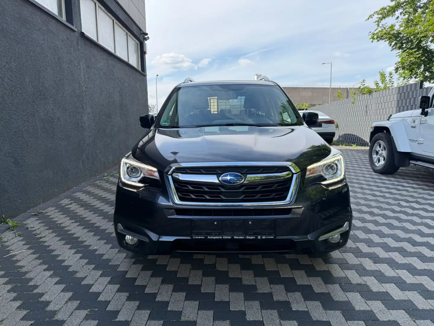 Subaru Forester Exclusive klima Panorama AHK Grey - 2