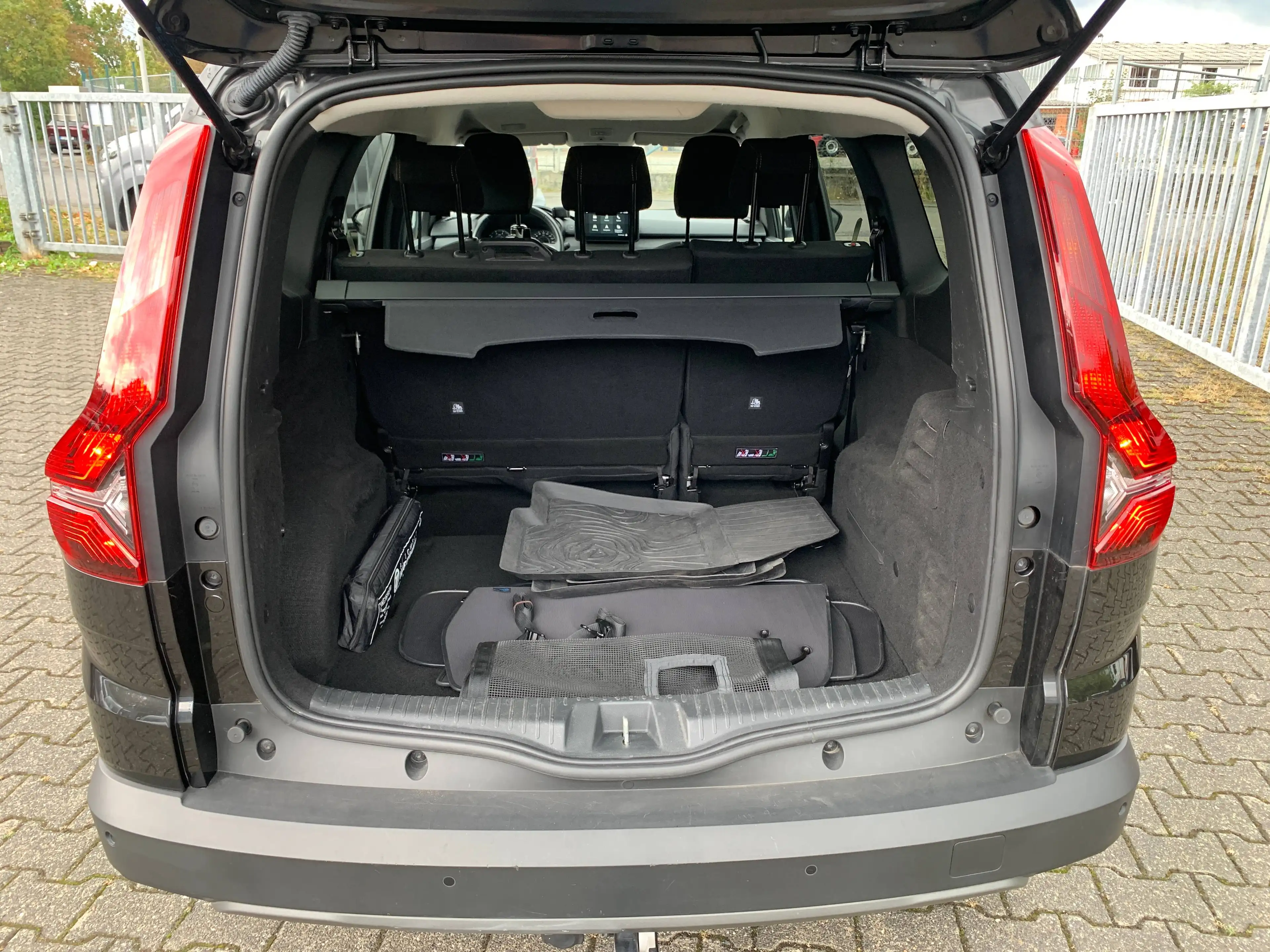 Dacia Jogger Extreme Alu-Klima-PDC v+h und R.Kamera-Navi — photo 10