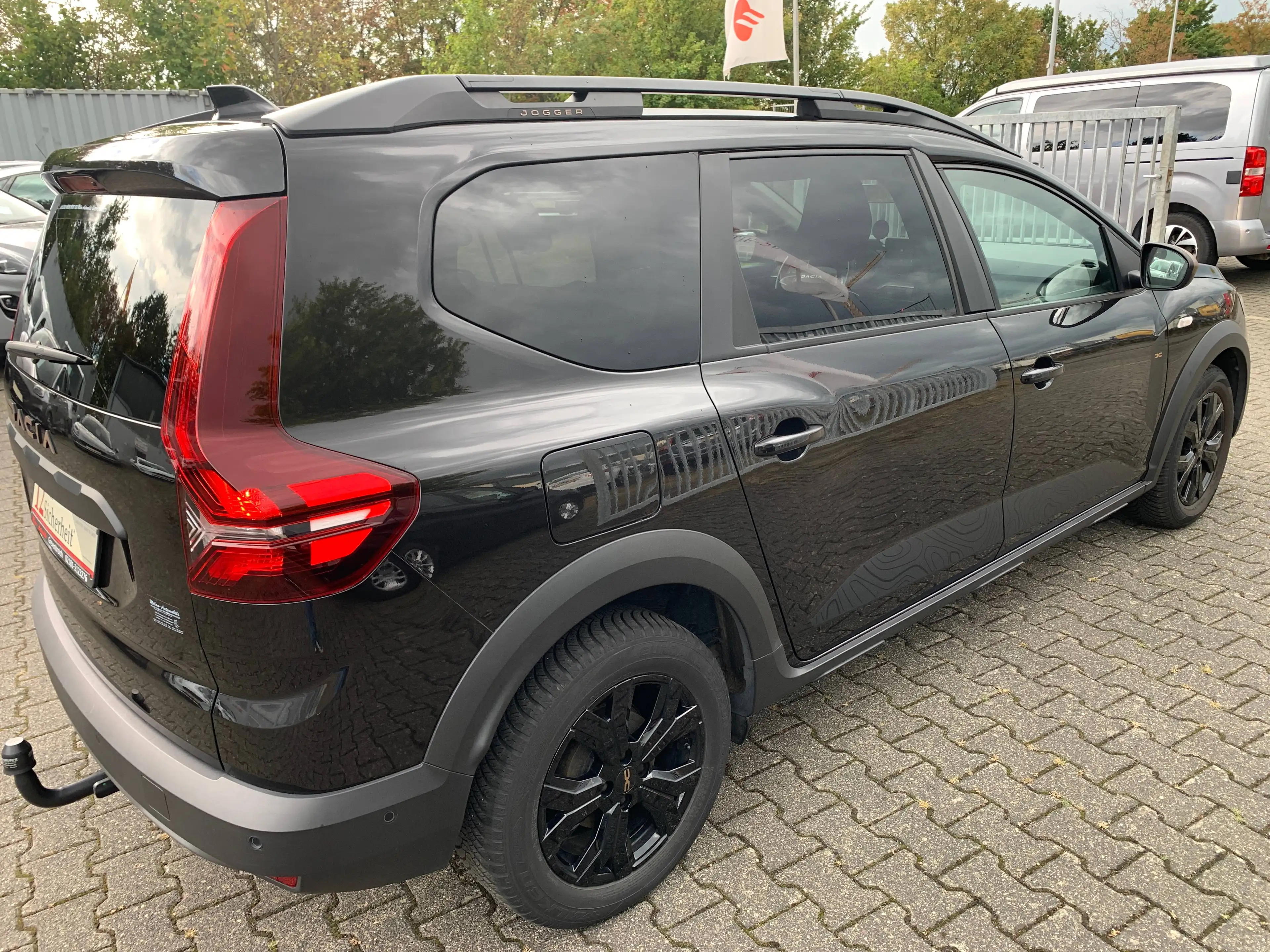 Dacia Jogger Extreme Alu-Klima-PDC v+h und R.Kamera-Navi — photo 6