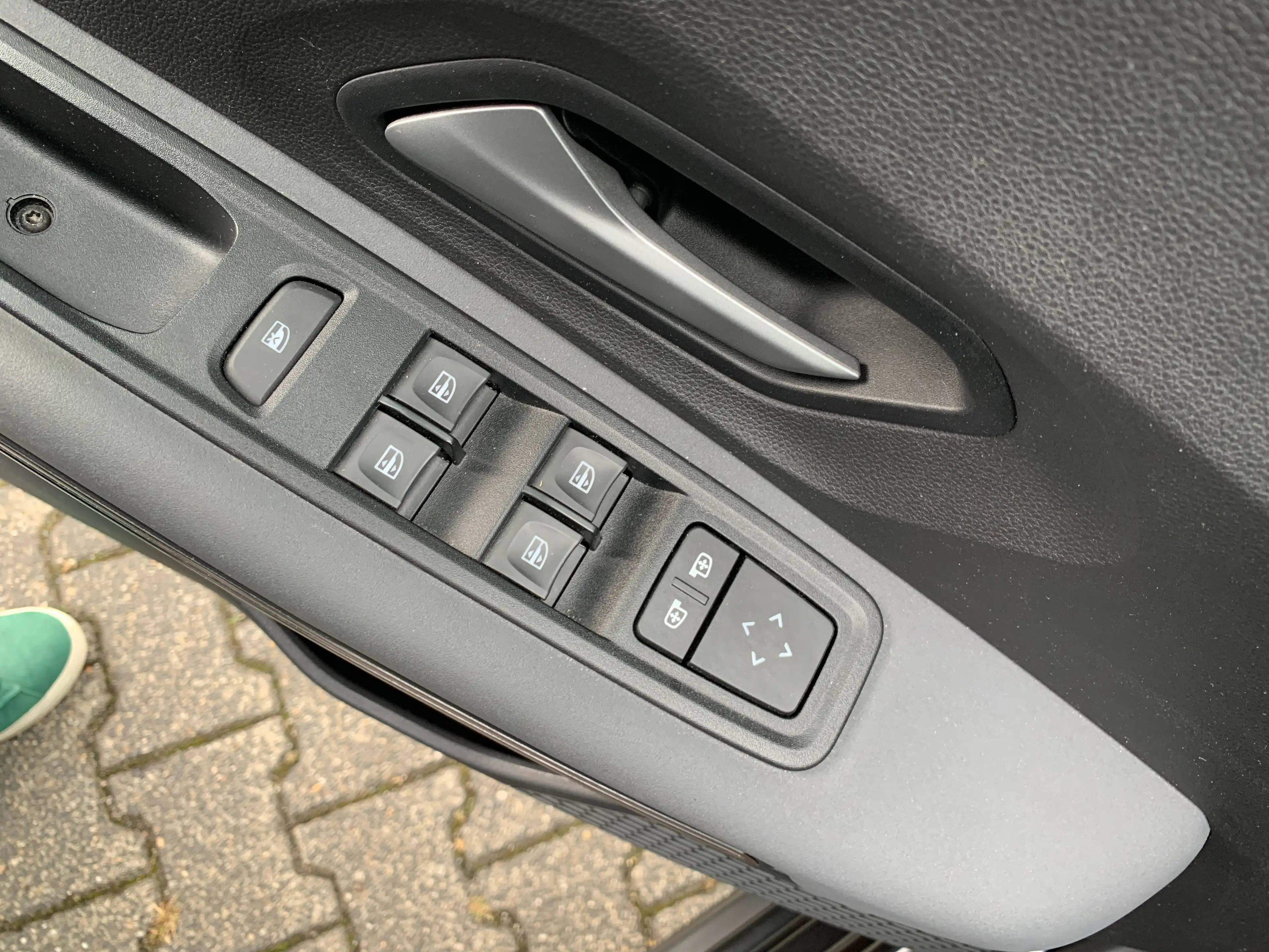 Dacia Jogger Extreme Alu-Klima-PDC v+h und R.Kamera-Navi — photo 15