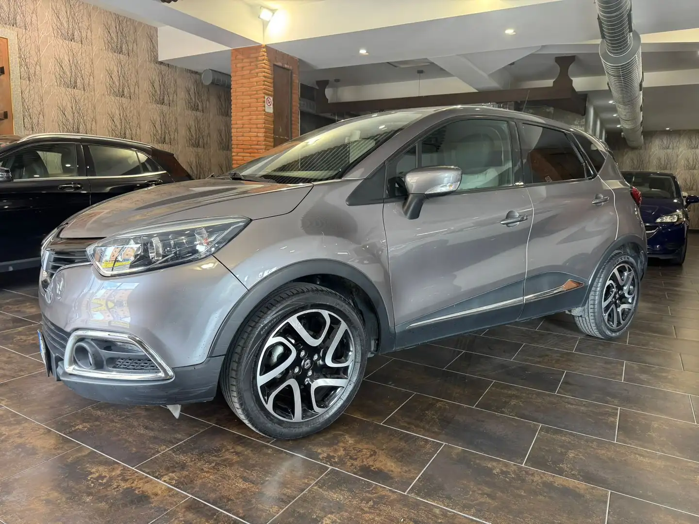 Renault Captur Captur 0.9 tce Live s Grigio - 1