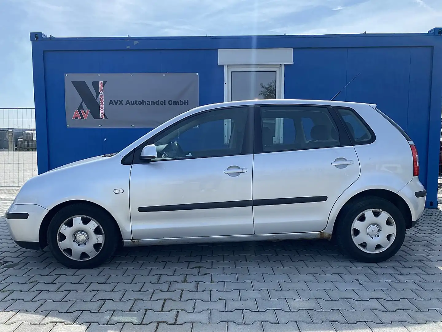 Volkswagen Polo Comfortline 1,9 SDI/KLIMA/VOLL FAHBEREIT/ Srebrny - 2