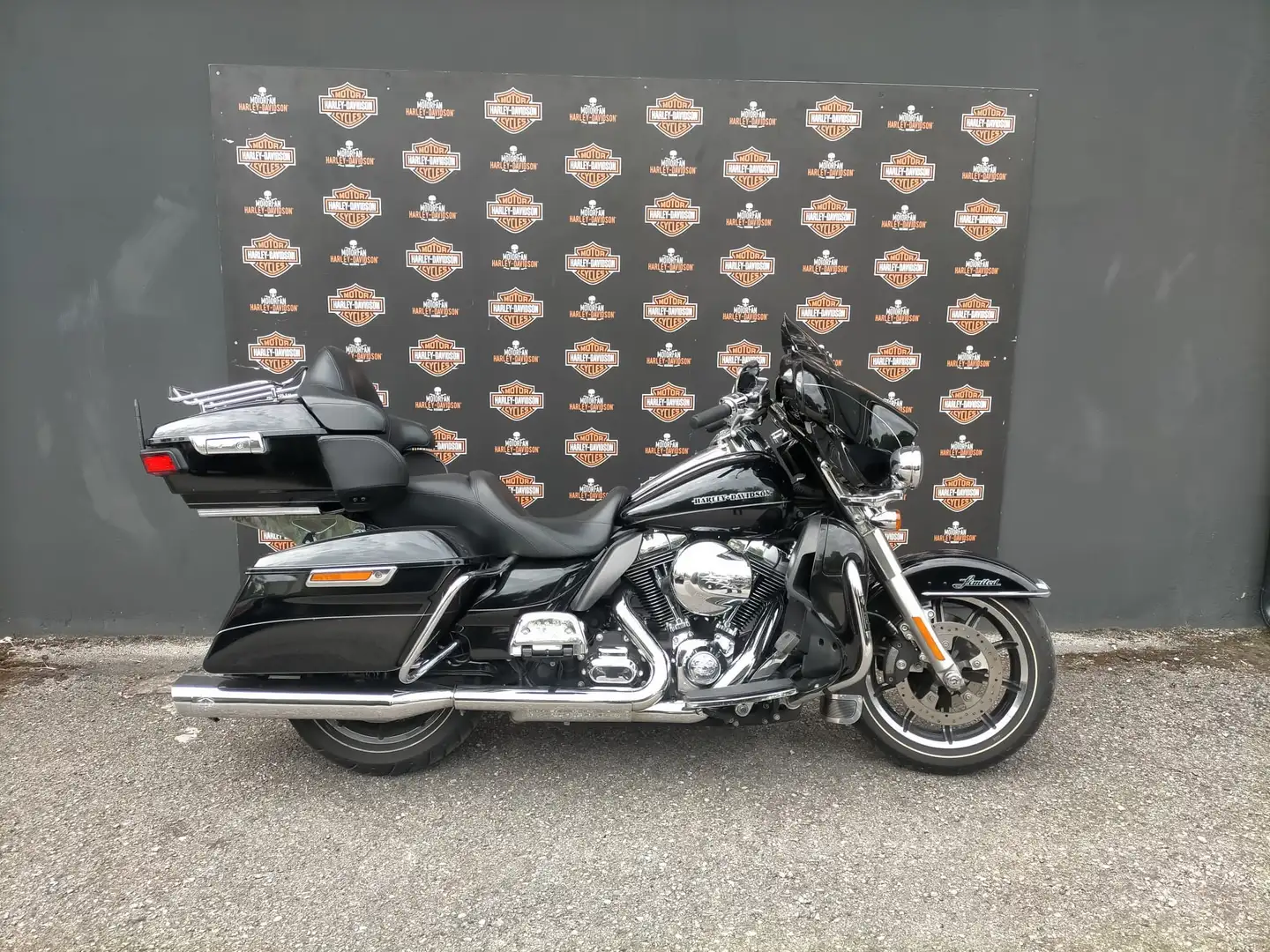 Harley-Davidson Electra Glide ultra limited - 1