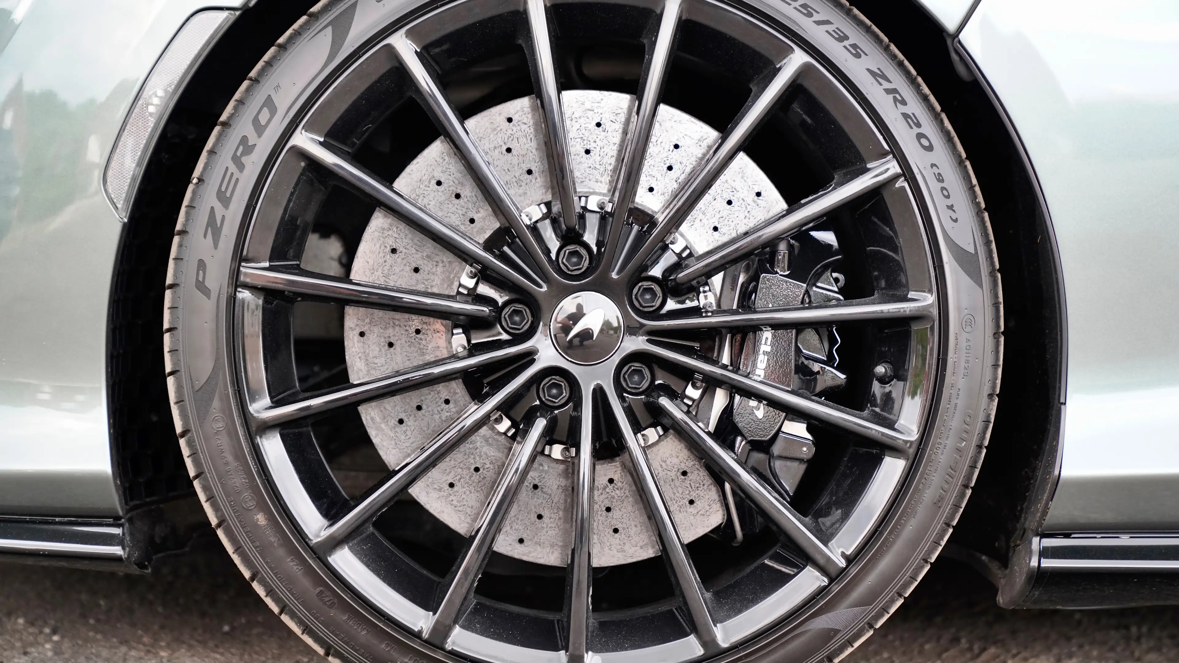 McLaren GT *BOWERS & WILKINS/PANO/LIFT/CAMERA/LED/FULL* — photo 12