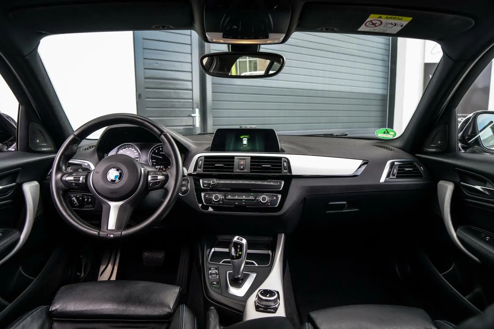 BMW 118 1-serie 118i Edition M Sport Harman Kardon / NAVI Wit - 2
