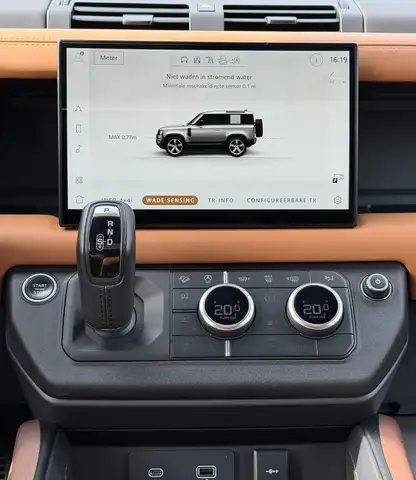 Land Rover Defender view 13