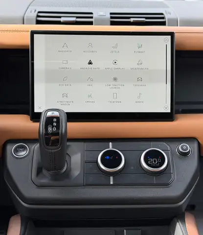 Land Rover Defender view 10