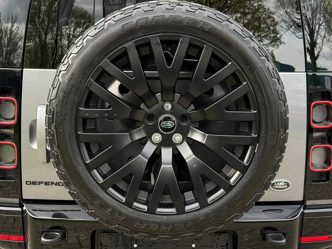 Land Rover Defender D300 KAHN PANO MERIDIAN 360°CAM VERWAMD EN GEVENTILEERD LEDER — 19/20