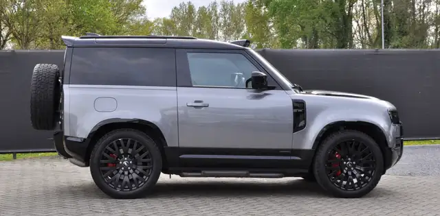 Land Rover Defender view 2