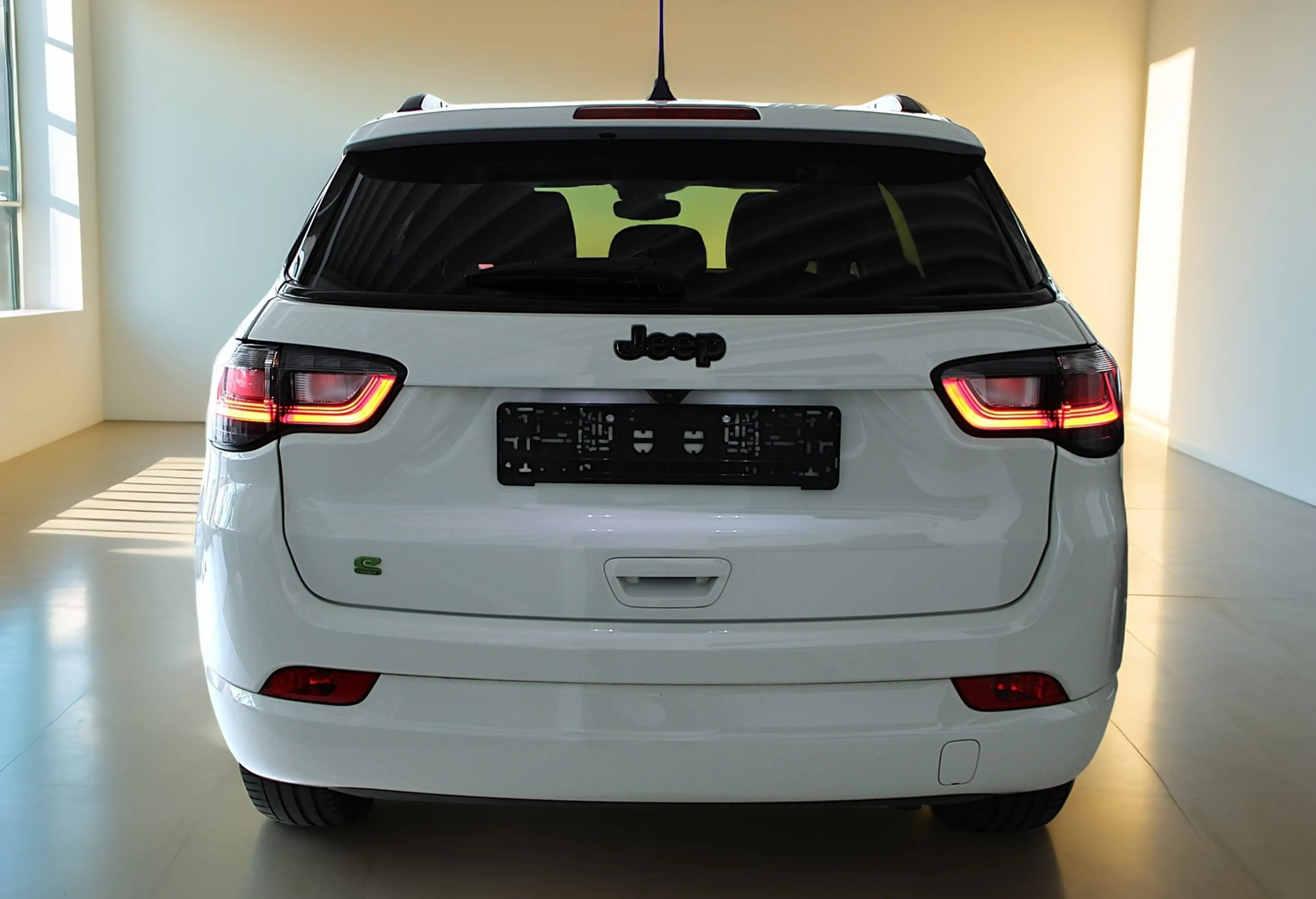 Jeep Compass 1.5 GSE Leder/LED/Navi/Kam — photo 6