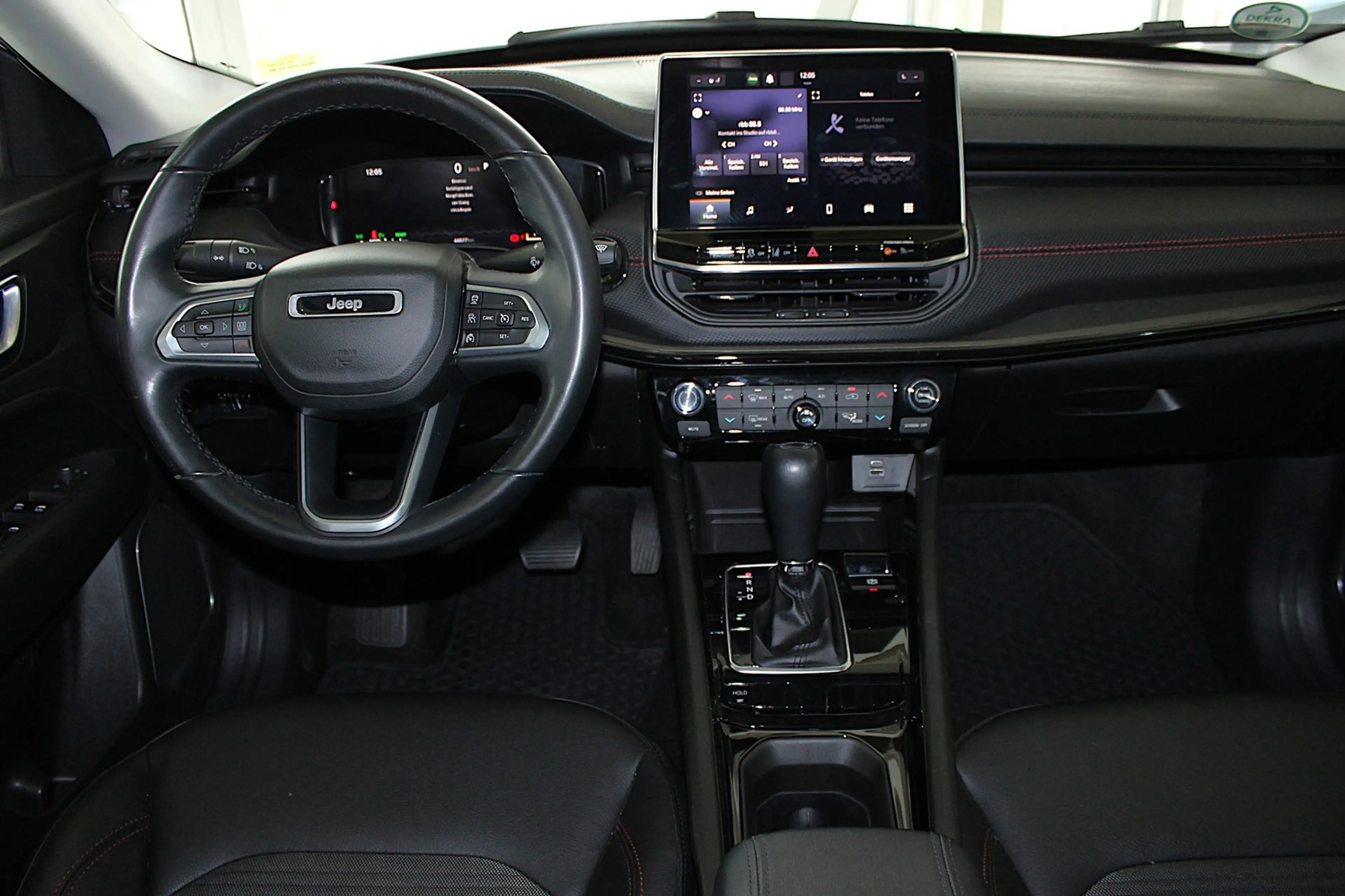 Jeep Compass 1.5 GSE Leder/LED/Navi/Kam — photo 11