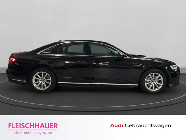Audi A8 view 8