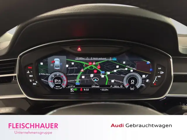 Audi A8 view 12
