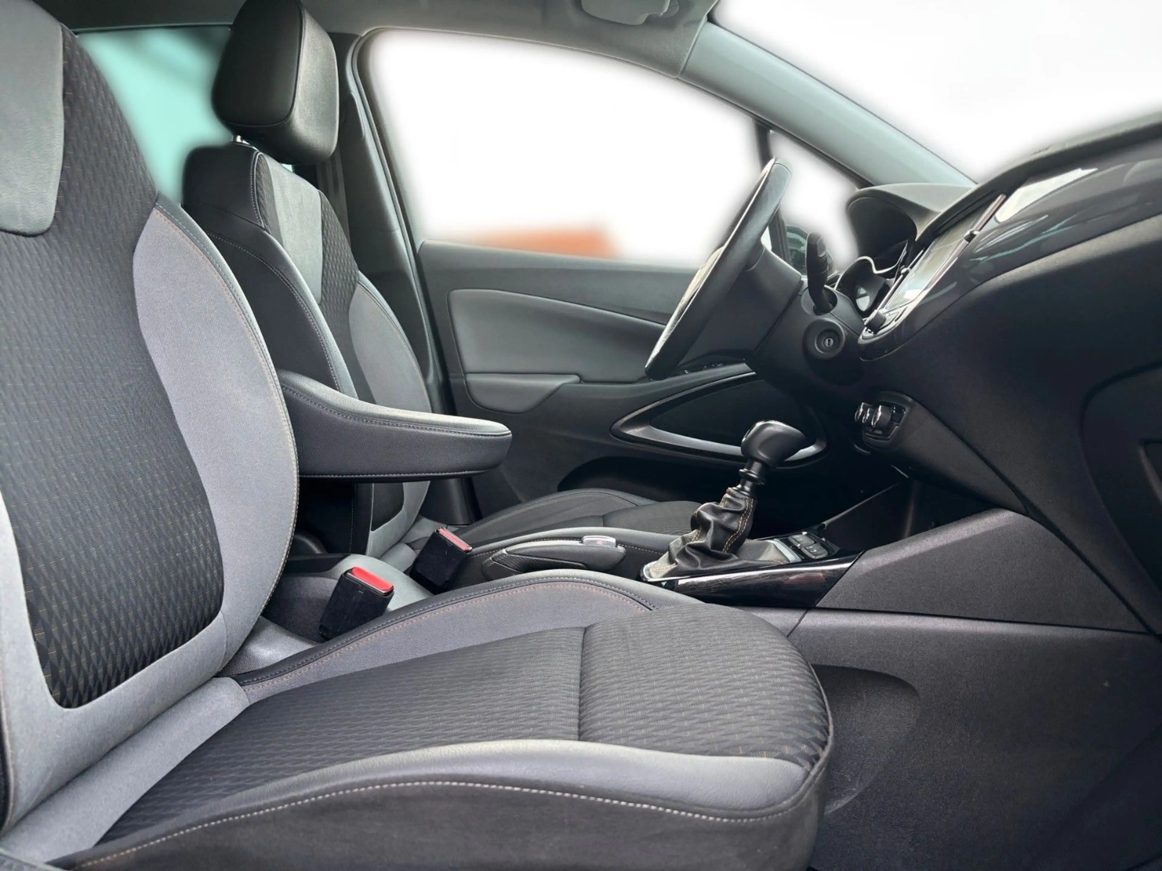 Opel Crossland X /Navi/FSE/PDC/SHZ/LHZ/4Season — photo 3