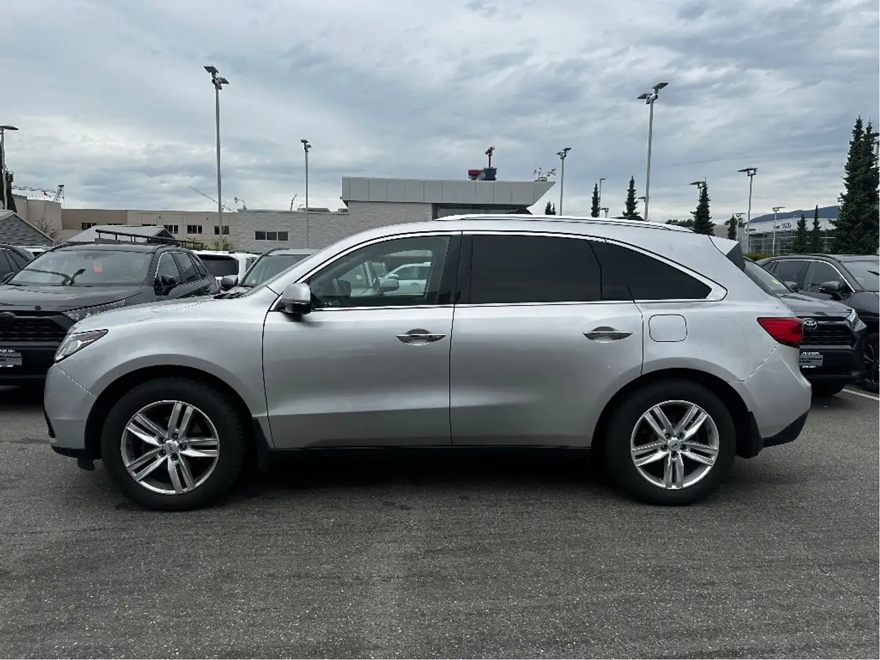 Acura MDX снимка Acura MDX