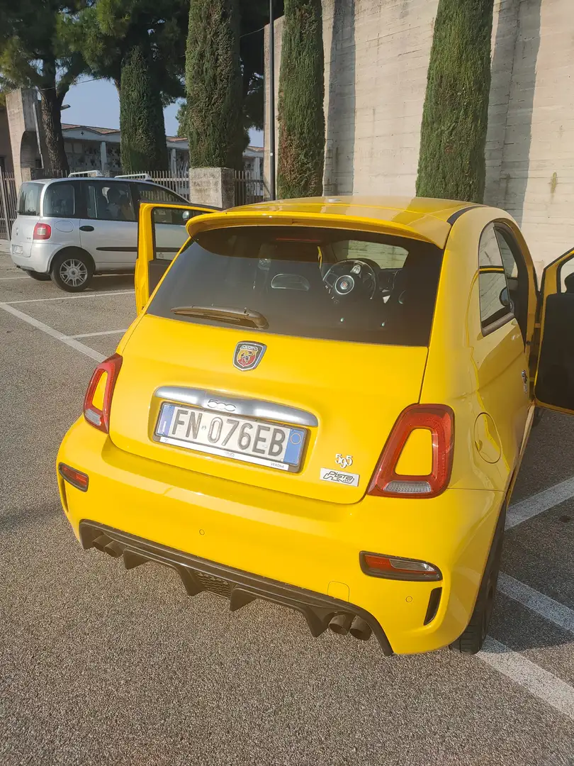 Abarth 595 Pista 2018 1.4 t-jet Pista 160cv Žlutá - 2