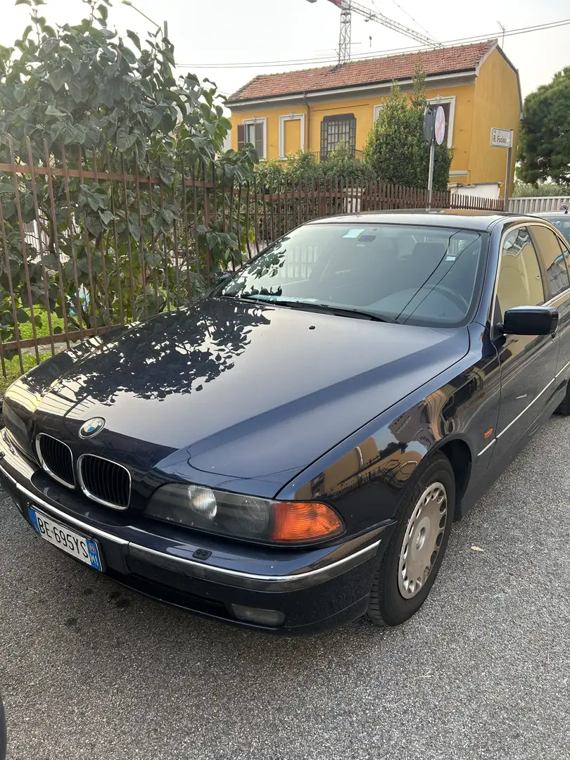 BMW 520 520i Futura - 1