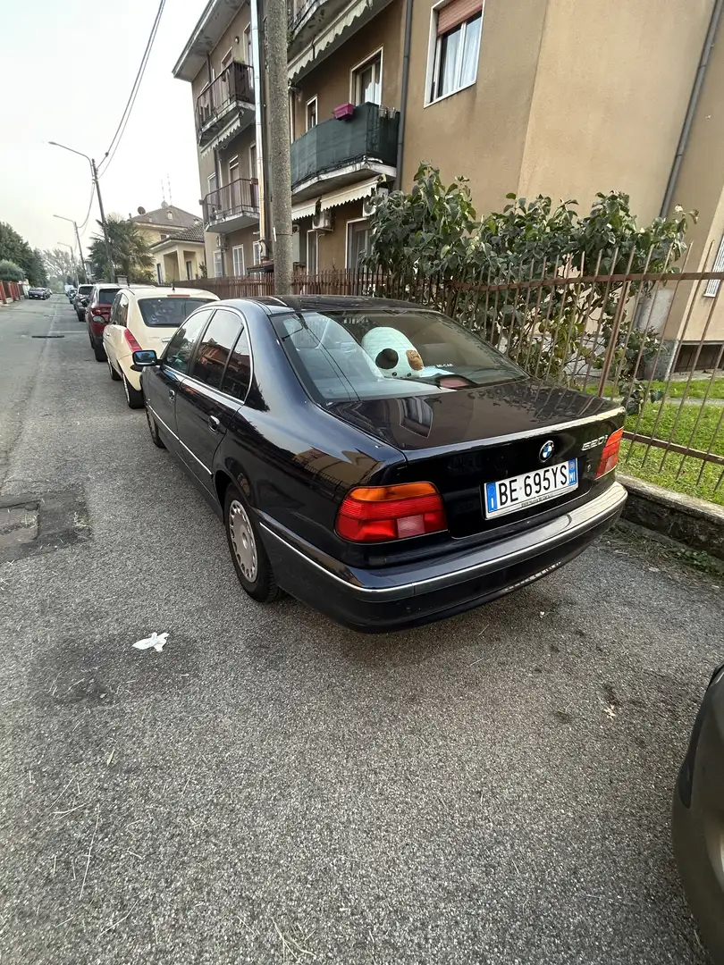 BMW 520 520i Futura - 2