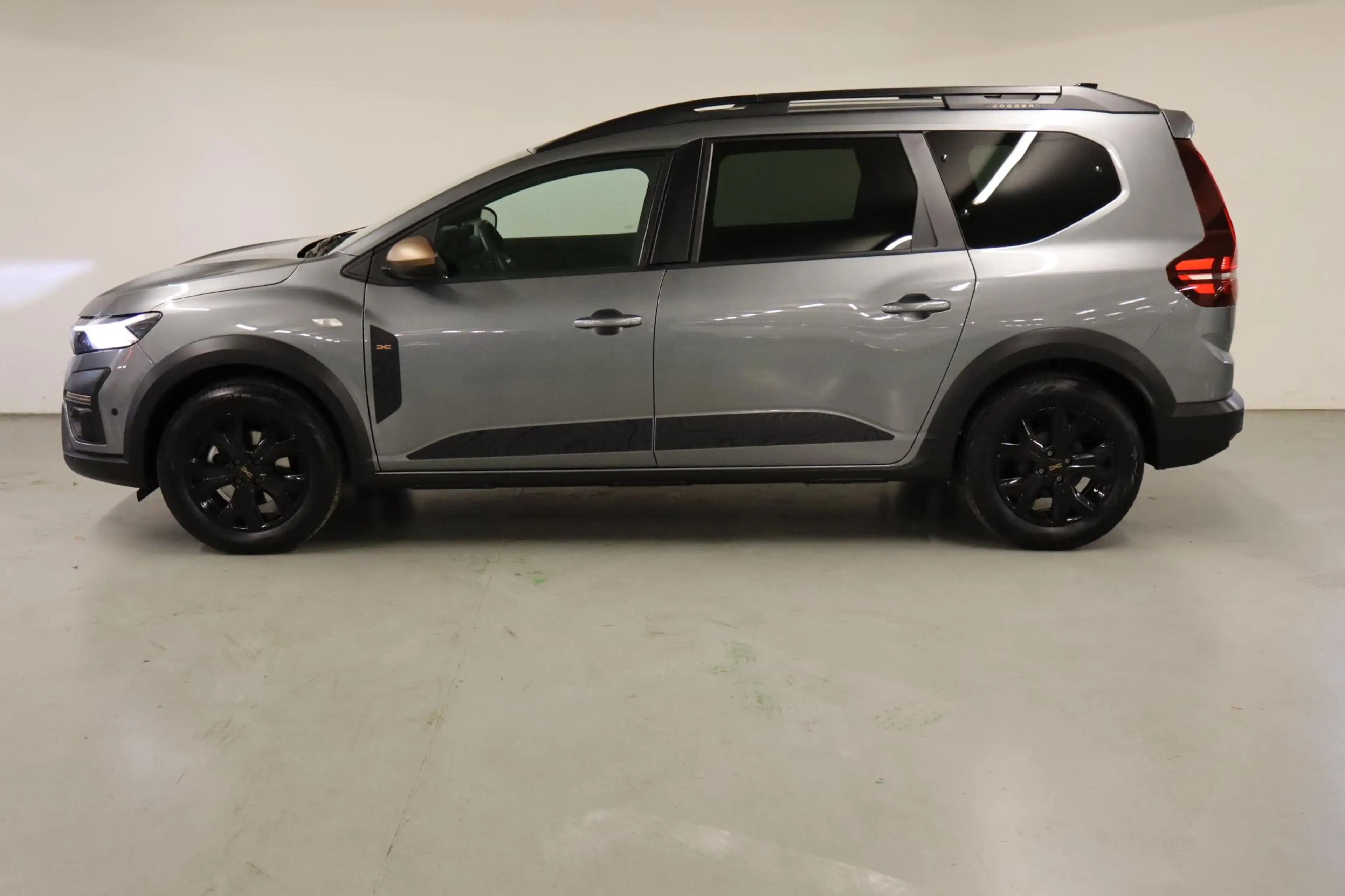 Dacia Jogger Hybrid 140 Extreme 7p. | Automaat | MediaNav Multi — photo 6