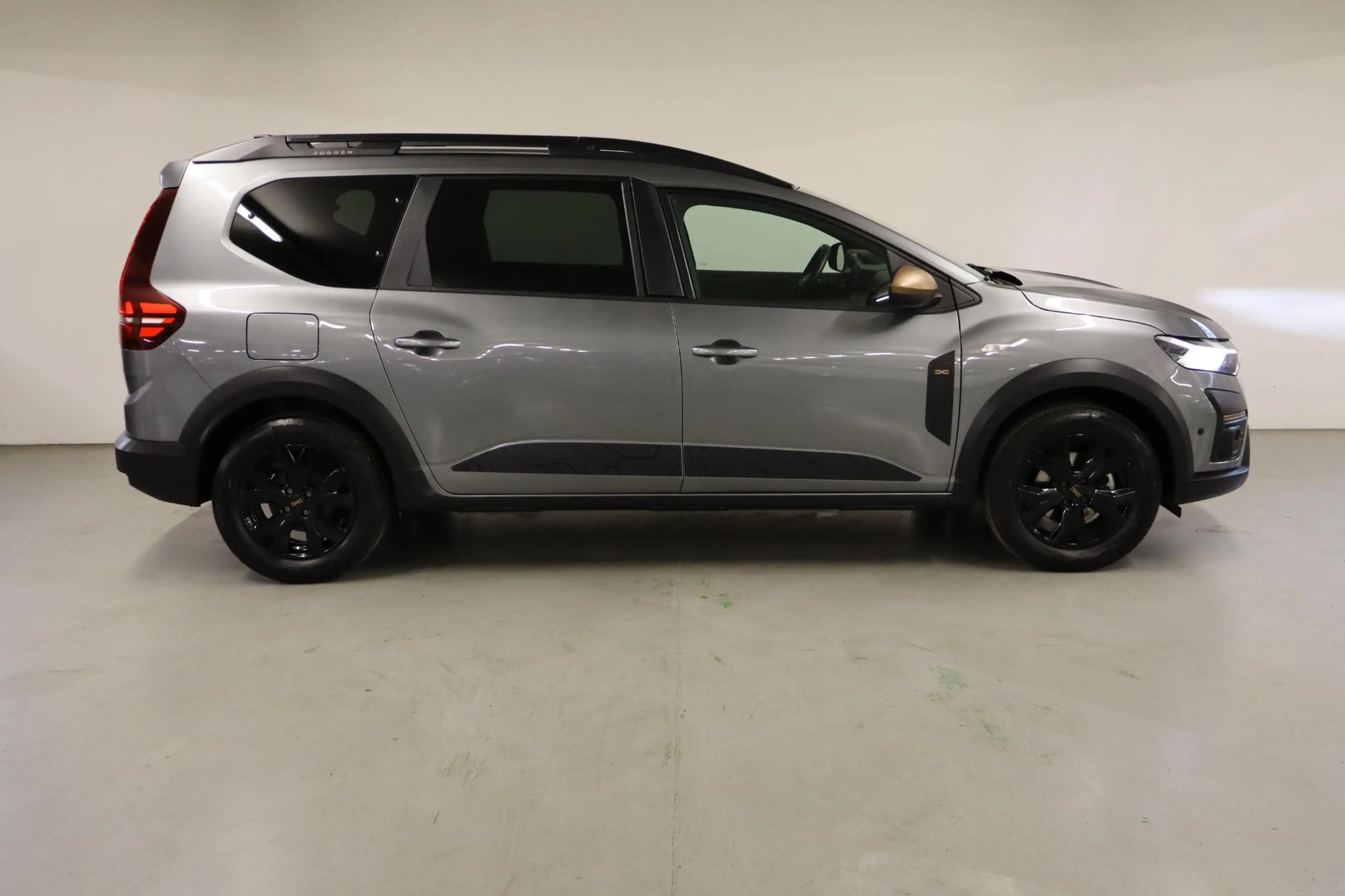 Dacia Jogger Hybrid 140 Extreme 7p. | Automaat | MediaNav Multi — photo 7