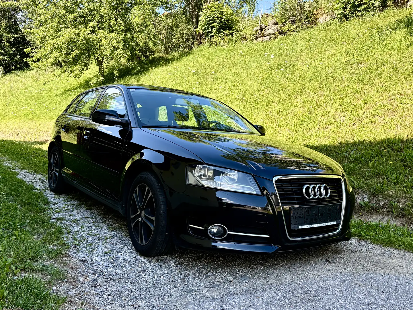 Audi A3 SB Attraction 1,6 TDI DPF - 1
