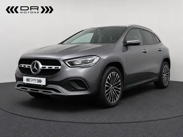 Mercedes-Benz GLA 180 DCT 7-GTRONIC - NAVI - CAMERA - DAB