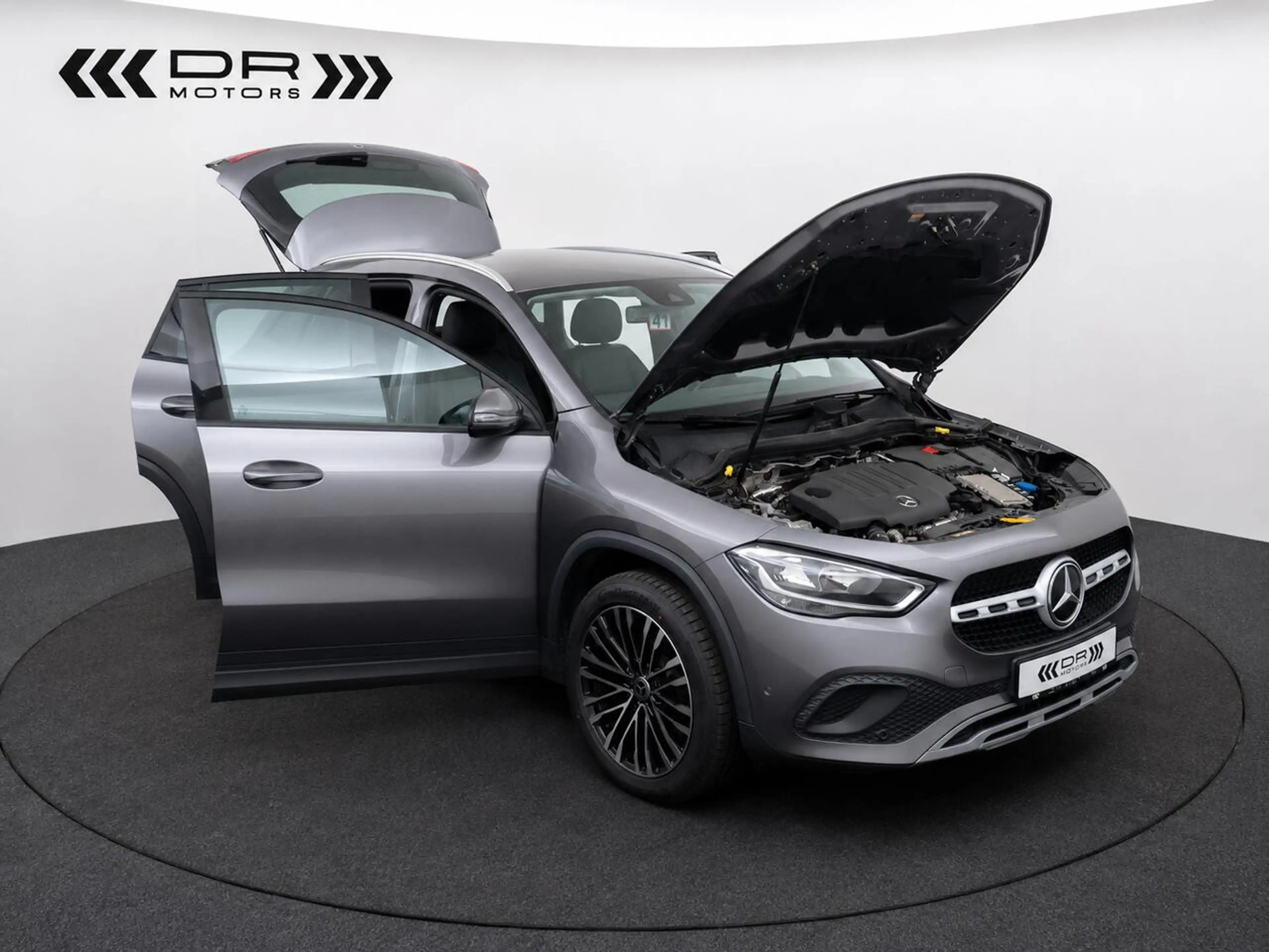 Mercedes-Benz GLA 180 DCT 7-GTRONIC - NAVI - CAMERA - DAB — photo 5