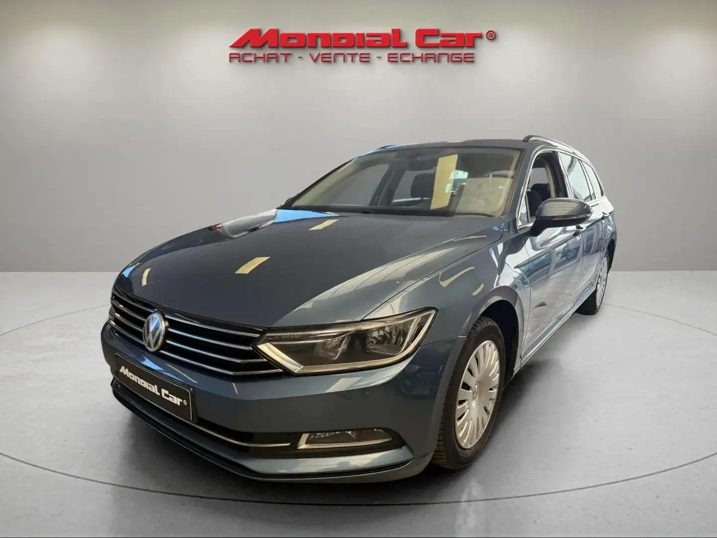 Volkswagen Passat Variant SW 1.6 CR TDi *Navi*Climatisation*Garantie 1 an* Blau - 1