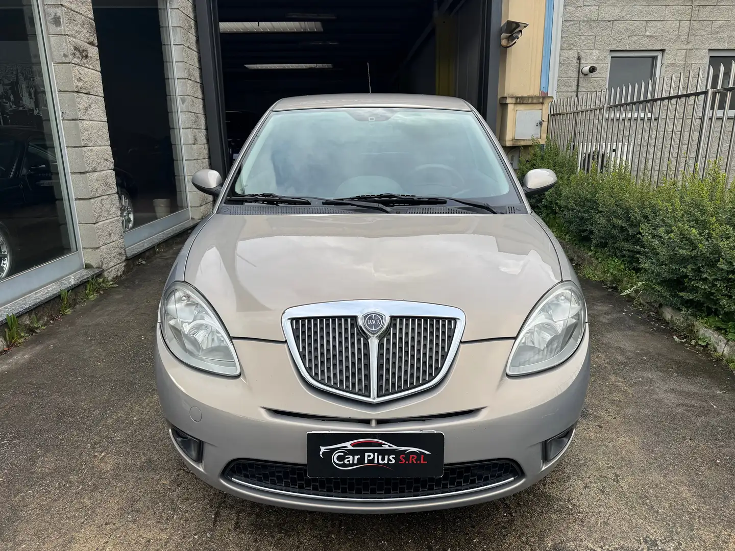 Lancia Ypsilon OK Neopatentati Ypsilon 1.2 8v Argento Auriu - 2