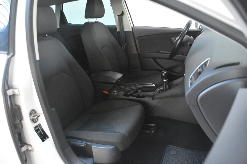 SEAT Leon Style 1.2 TSI Klima Bluetooth Tempo SHZ PDC — photo 12