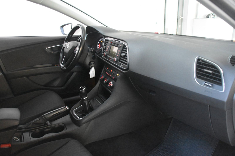 SEAT Leon Style 1.2 TSI Klima Bluetooth Tempo SHZ PDC — photo 13
