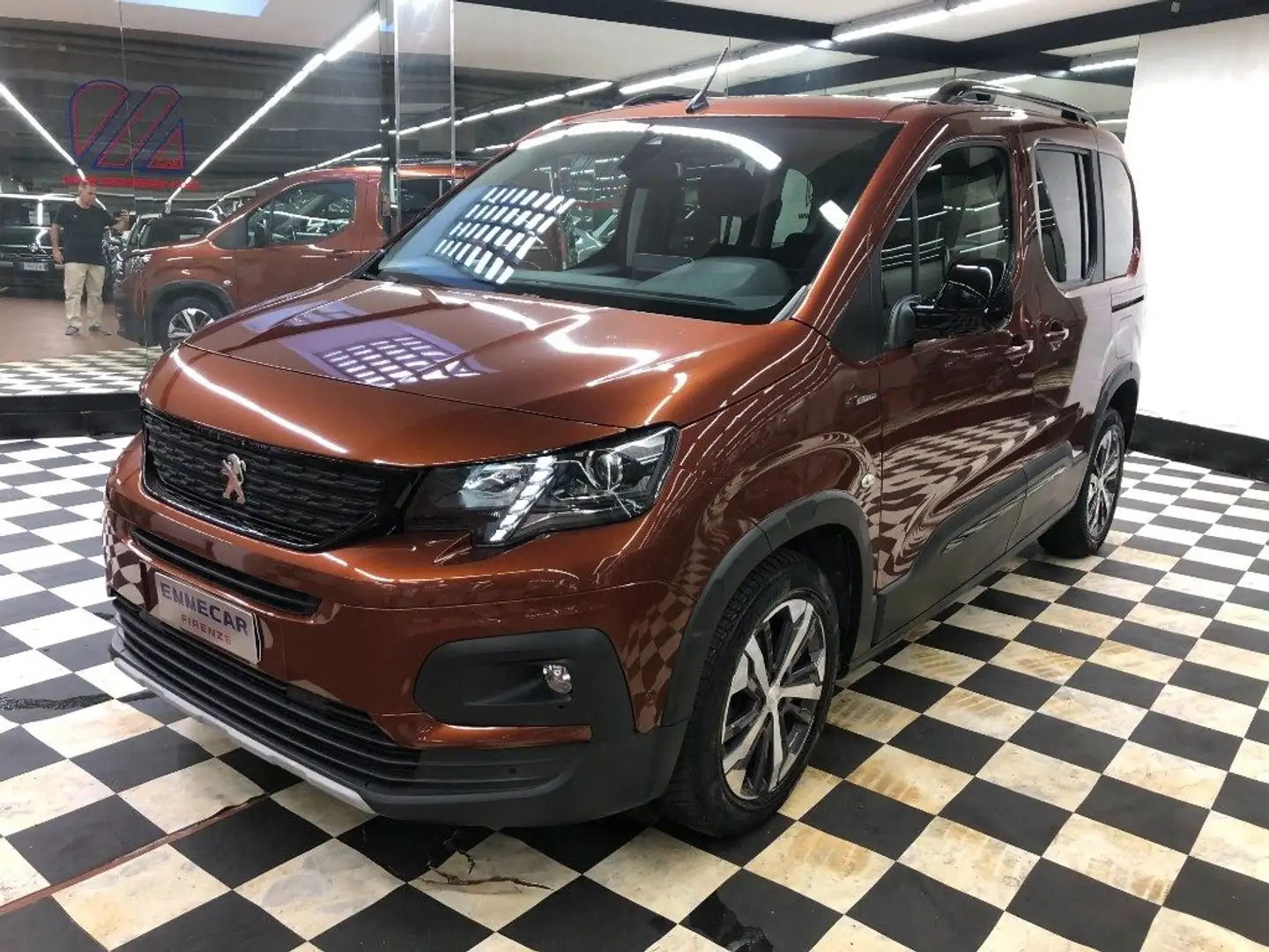 Peugeot Rifter BlueHDi 130 S&S EAT8 GT Line Standard Bronzo - 1