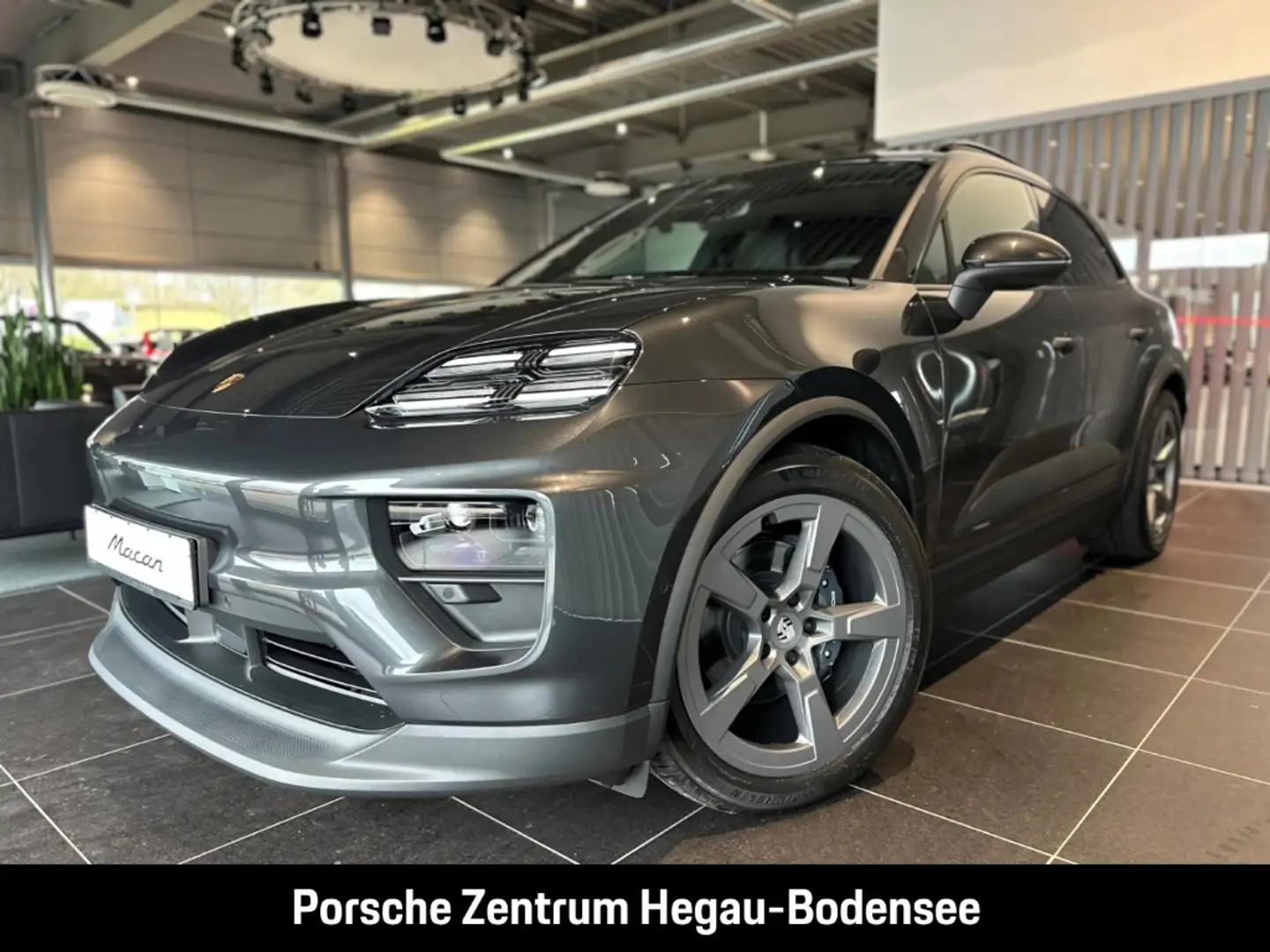 Porsche Macan 4/Panorama/PASM/BOSE/Matrix LED/InnoDrive Grau - 1