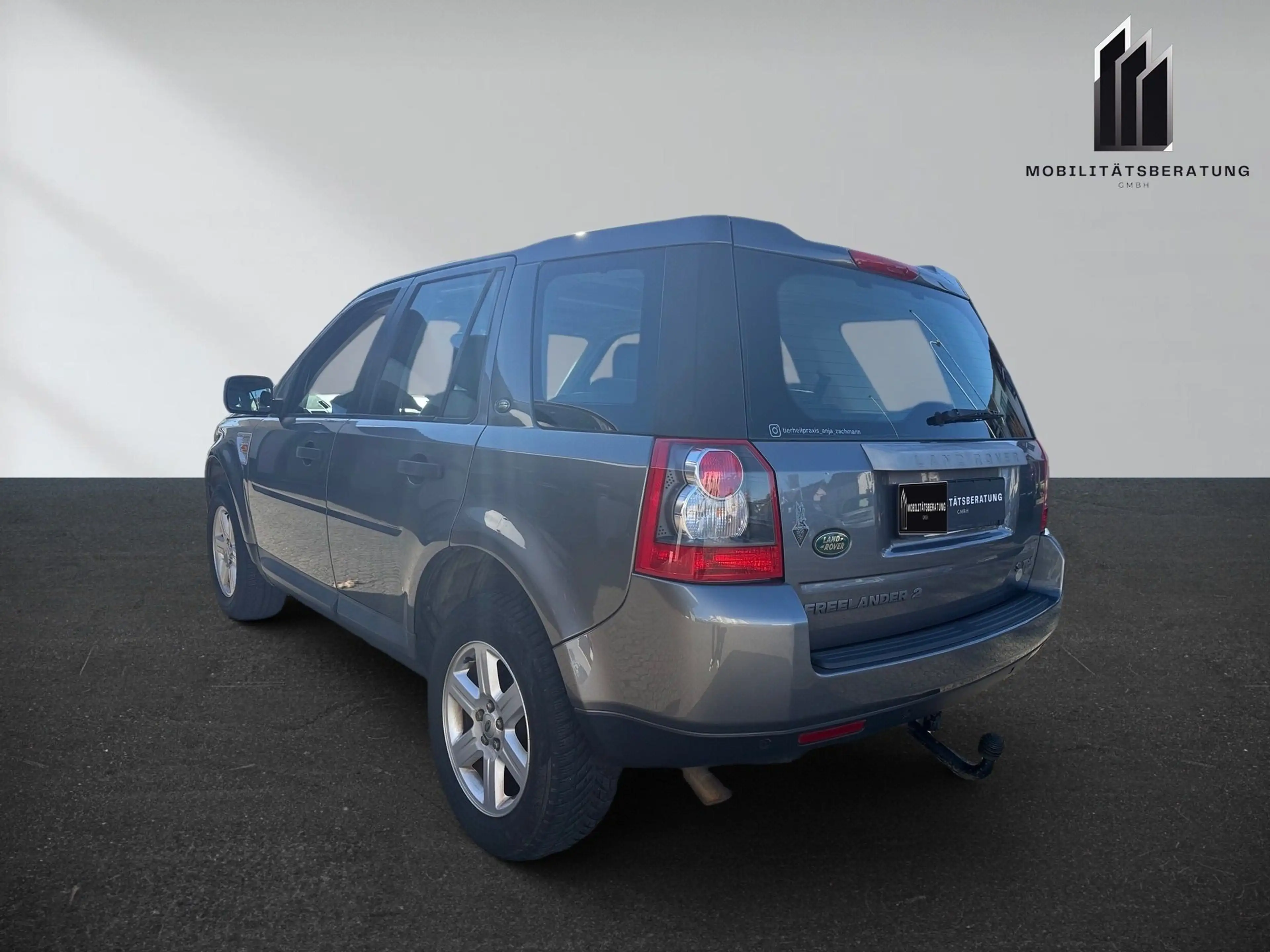 Land Rover Freelander 2 2.2 TD4 DPF S — photo 7