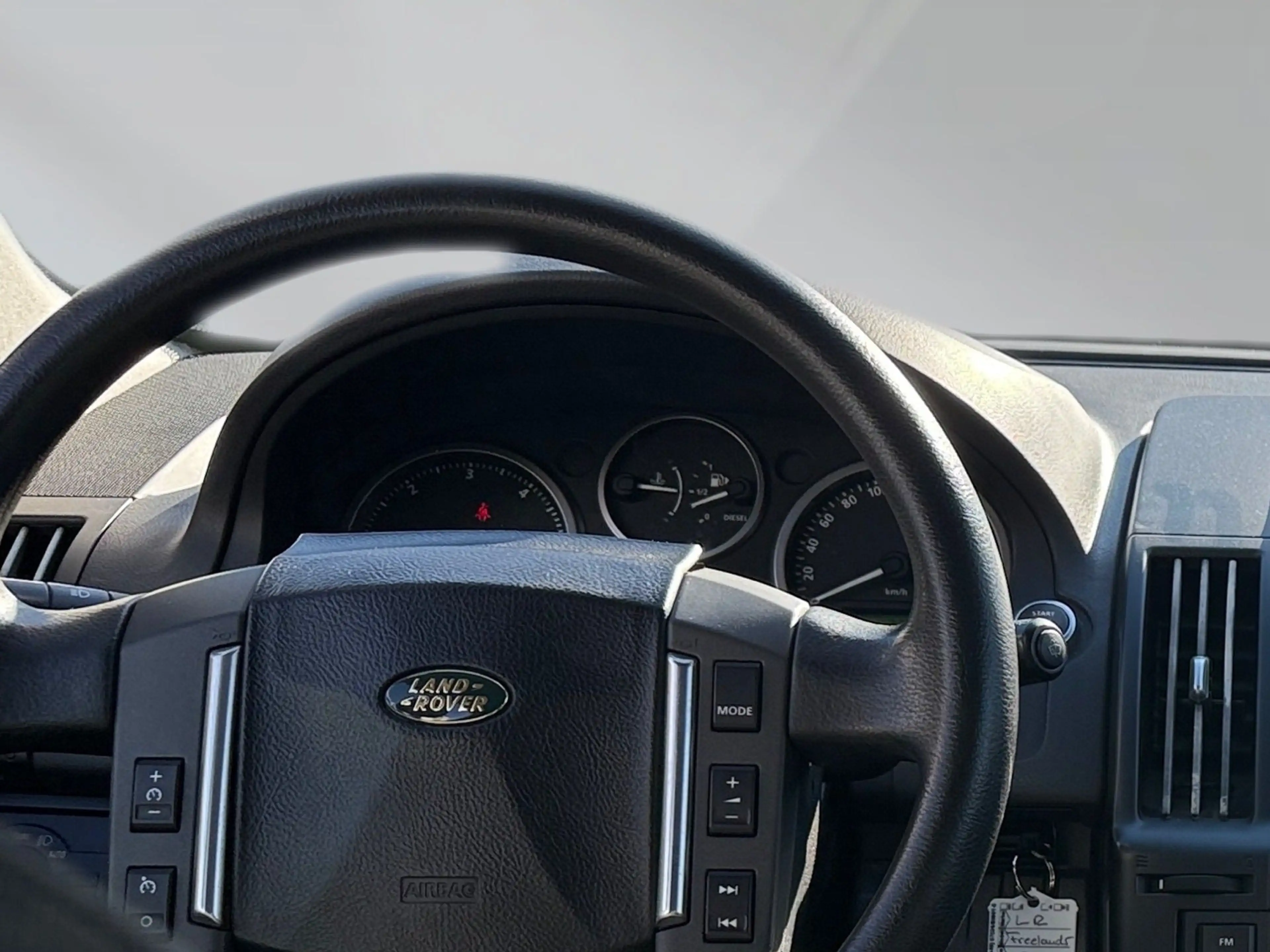 Land Rover Freelander 2 2.2 TD4 DPF S — photo 11