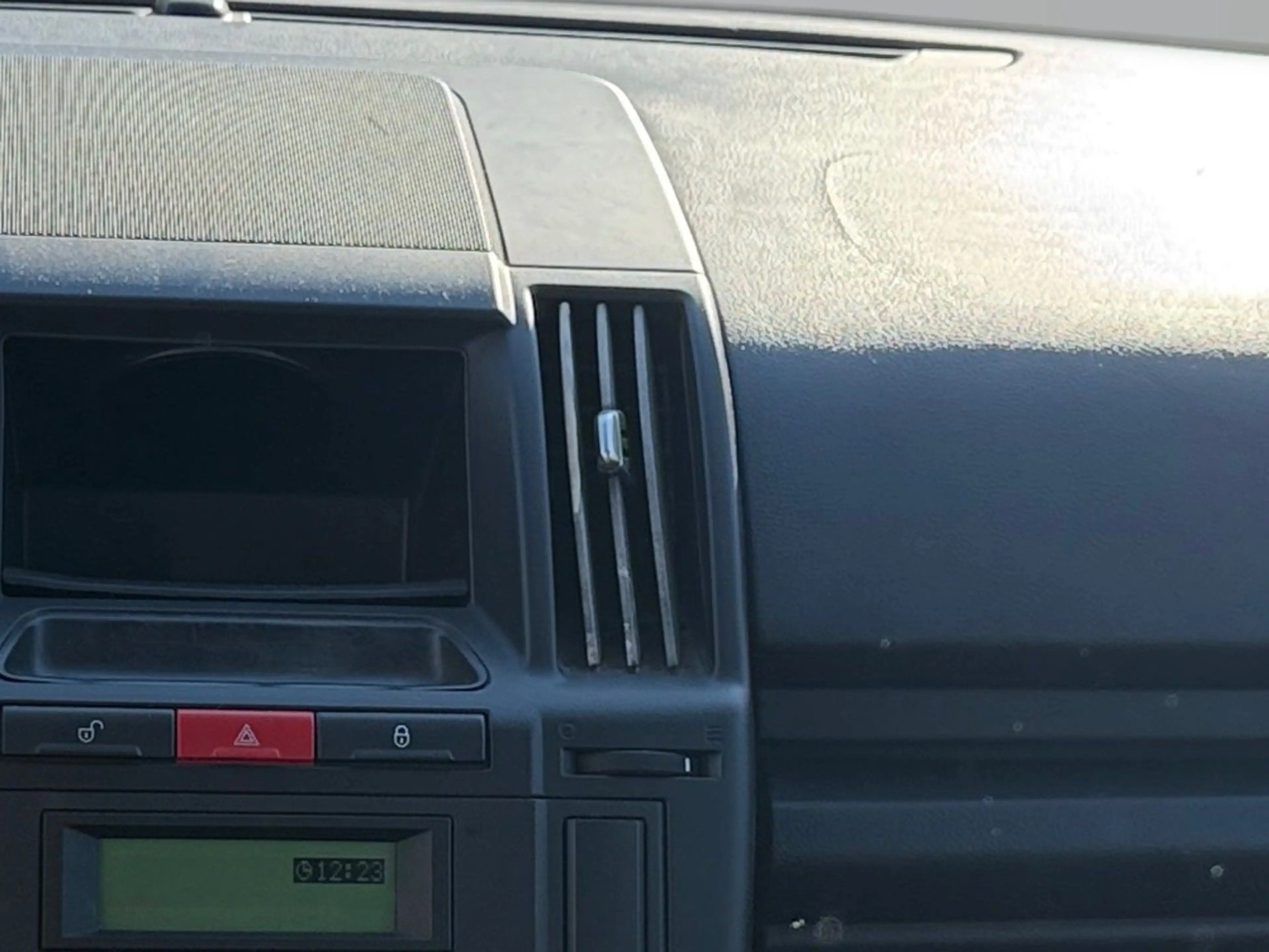 Land Rover Freelander 2 2.2 TD4 DPF S — photo 15