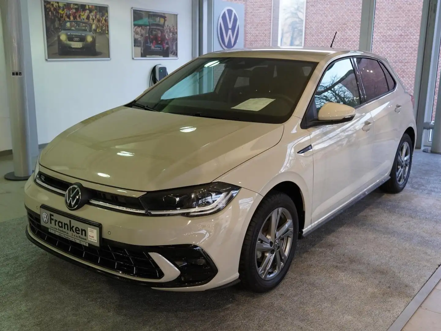 Volkswagen Polo R-Line TSI IQ KAMERA NAVI LM APP-CON LED Grau - 2